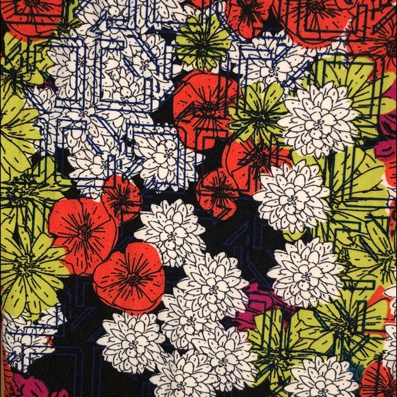 NWT TC LLR Multicolor Floral Printed Leggings - Picture 4 of 5